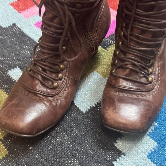 Ginita Lace-Up Leather Boot Victorian Style with Spool Heel, EU 40, Brown - Picture 10 of 11